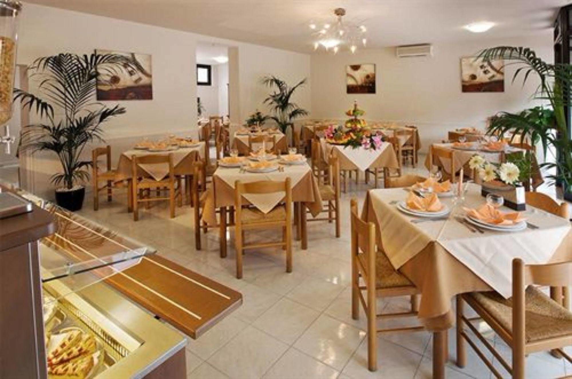Hotel Roma Ravenna Esterno foto